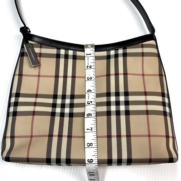 AUTHENTIC BURBERRY NOVA CHECK MEDIUM SHOULDER
HANDBAG - T-02-2 - Picture 15 of 17